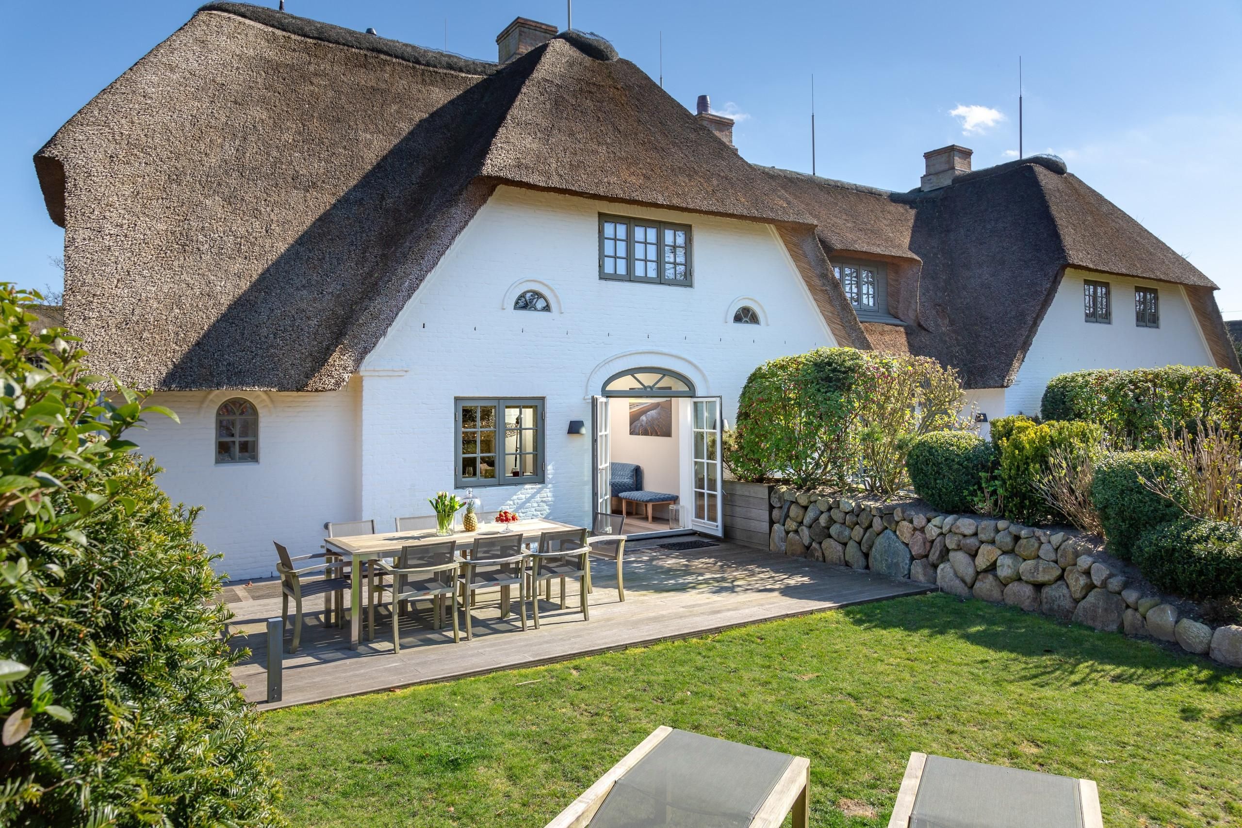 Terrasse und Garten in Ferienhaus auf Sylt